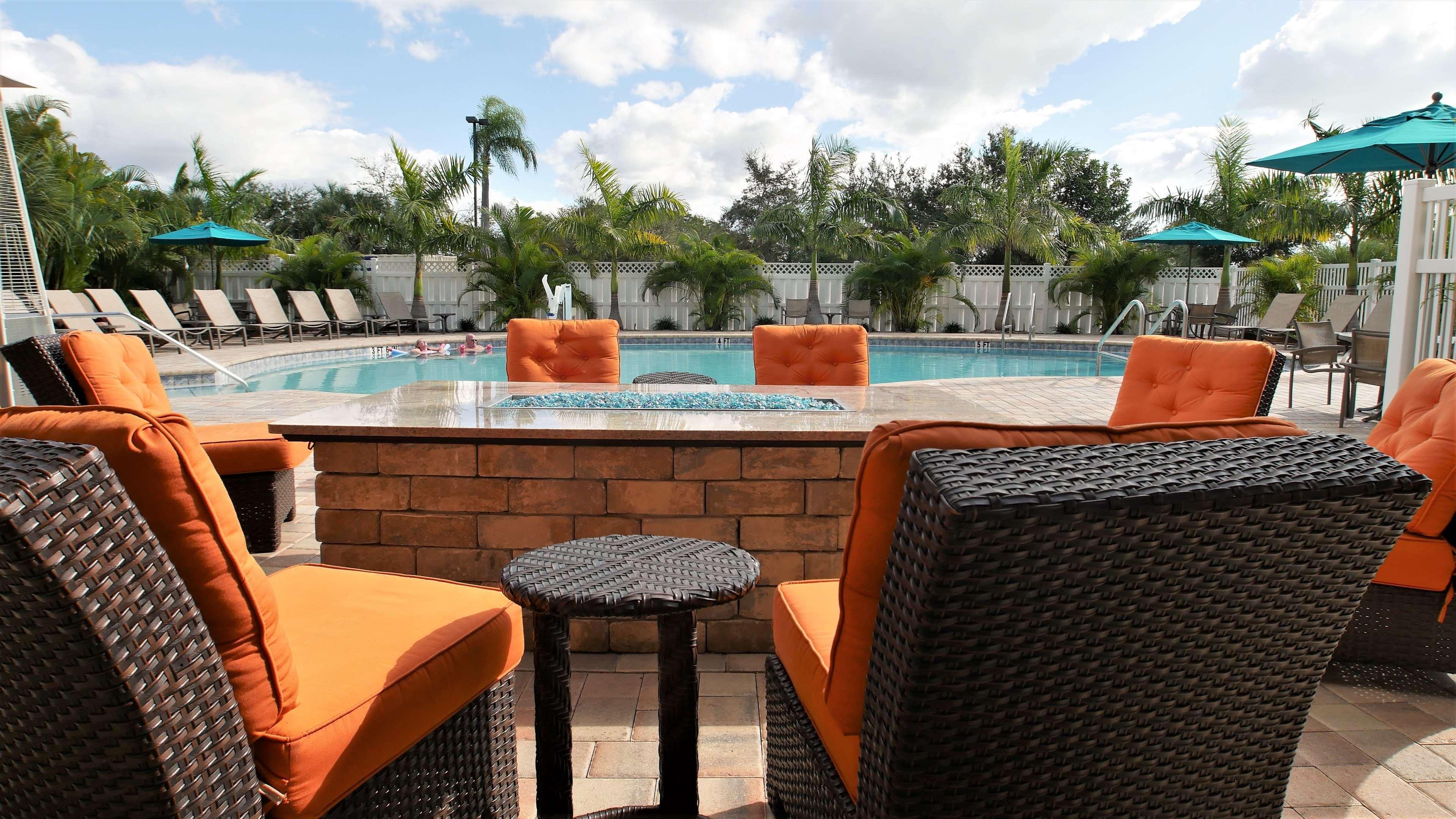 Spark By Hilton Sarasota Siesta Key Gateway Point O'Rocks Exterior foto